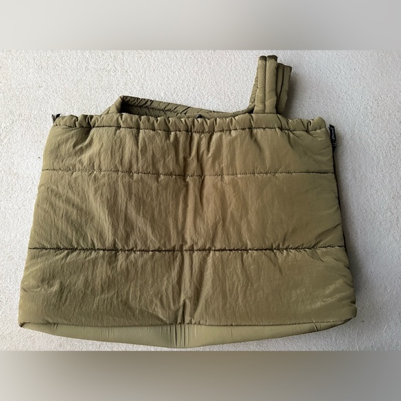 FP Movement Cool and Cozy Tote🔥 - Picture 9 of 16